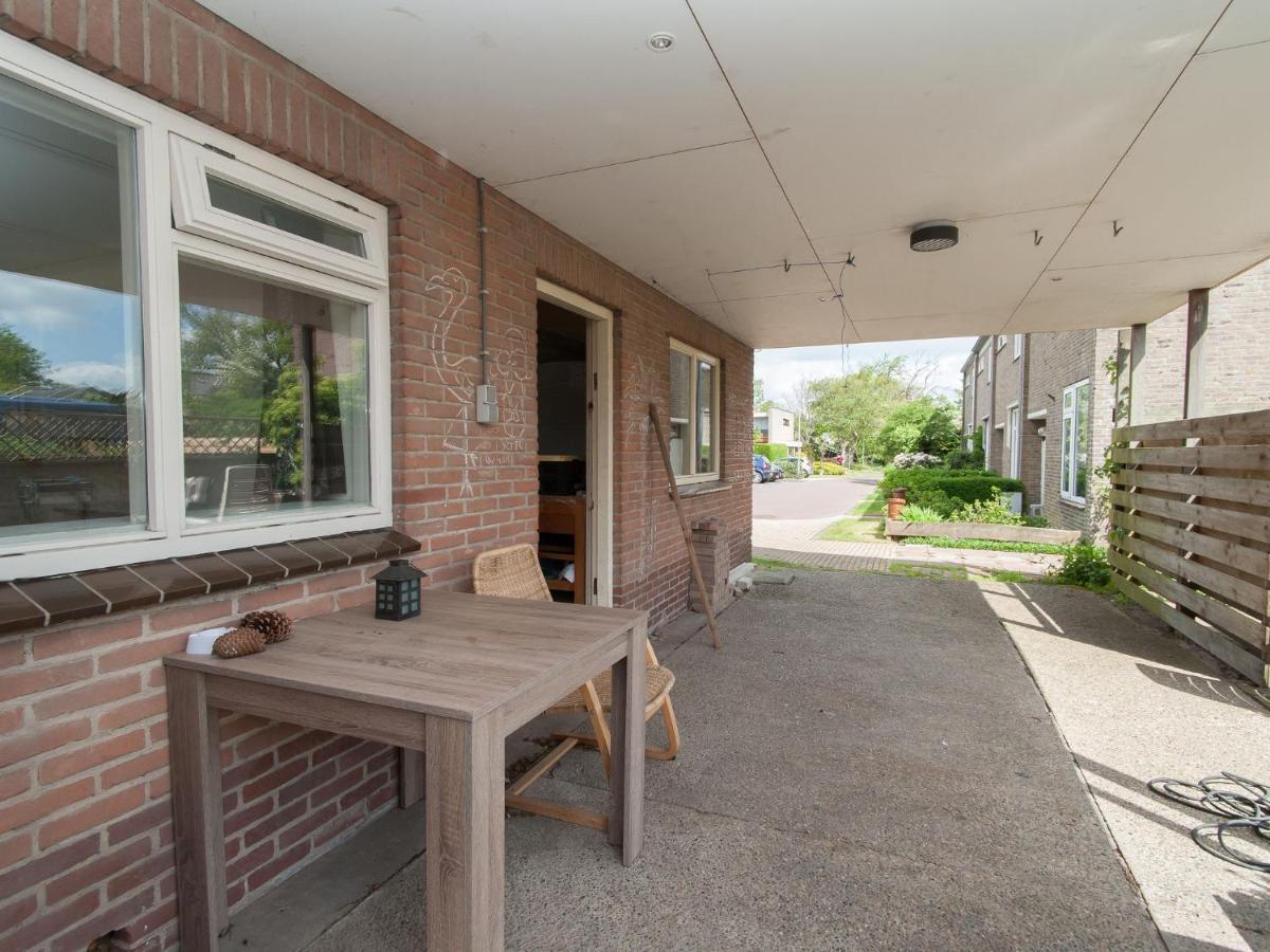 Holiday Home With Covered Terrace Groet Exteriör bild
