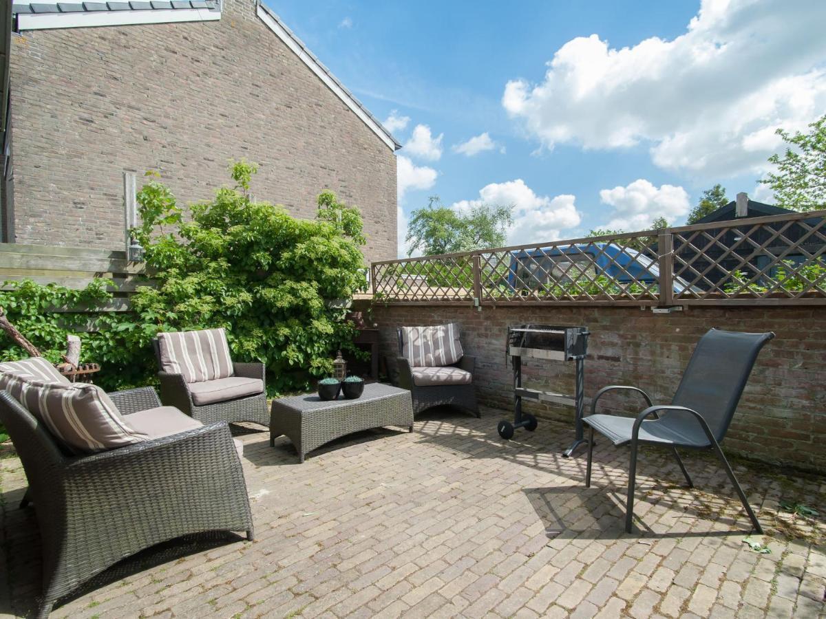 Holiday Home With Covered Terrace Groet Exteriör bild